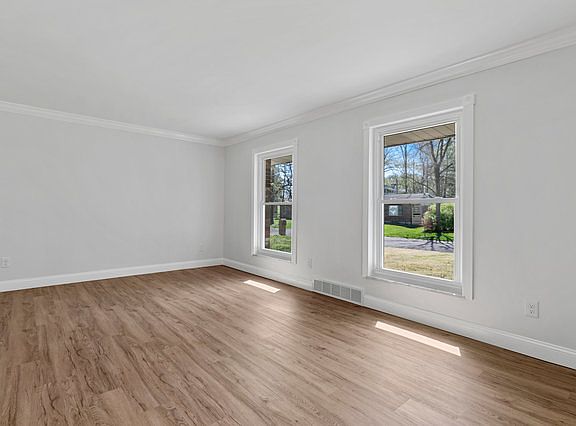 4th image of 10229 Lylewood Dr