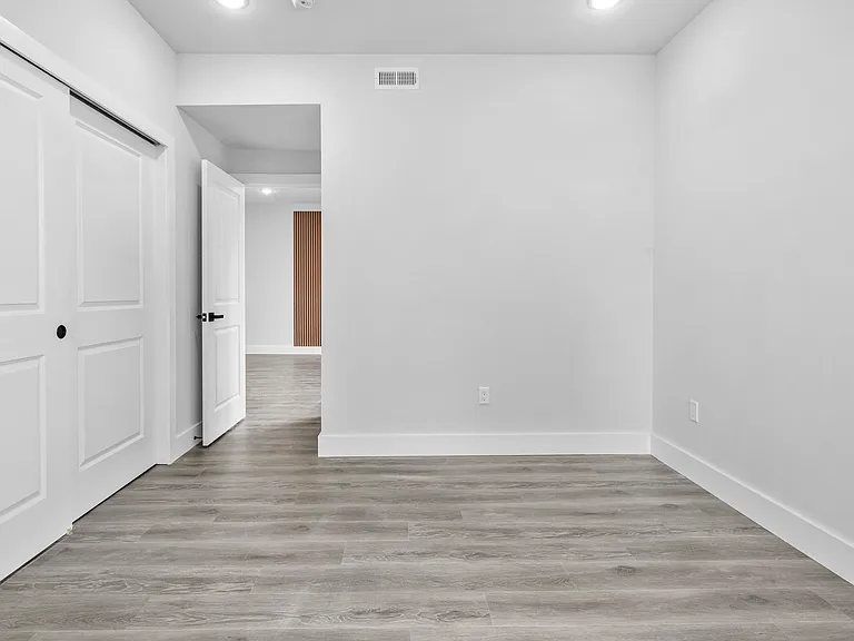 1108 W Dauphin St #201 — Photo 33