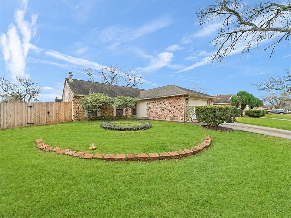 1st image of 6934 Tara Dr
