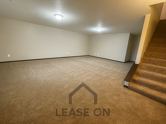 4th image of 2117 E Meadow Hill St