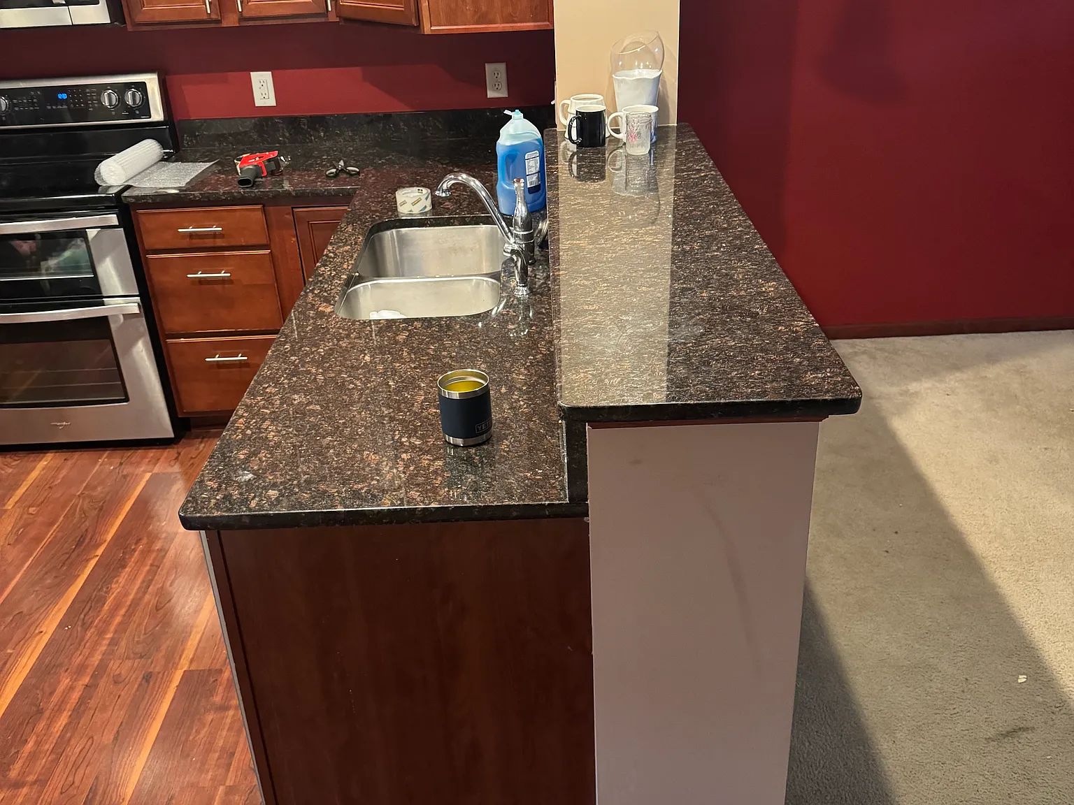 3 bed, 1786 sqft, $3,200 — Photo 2
