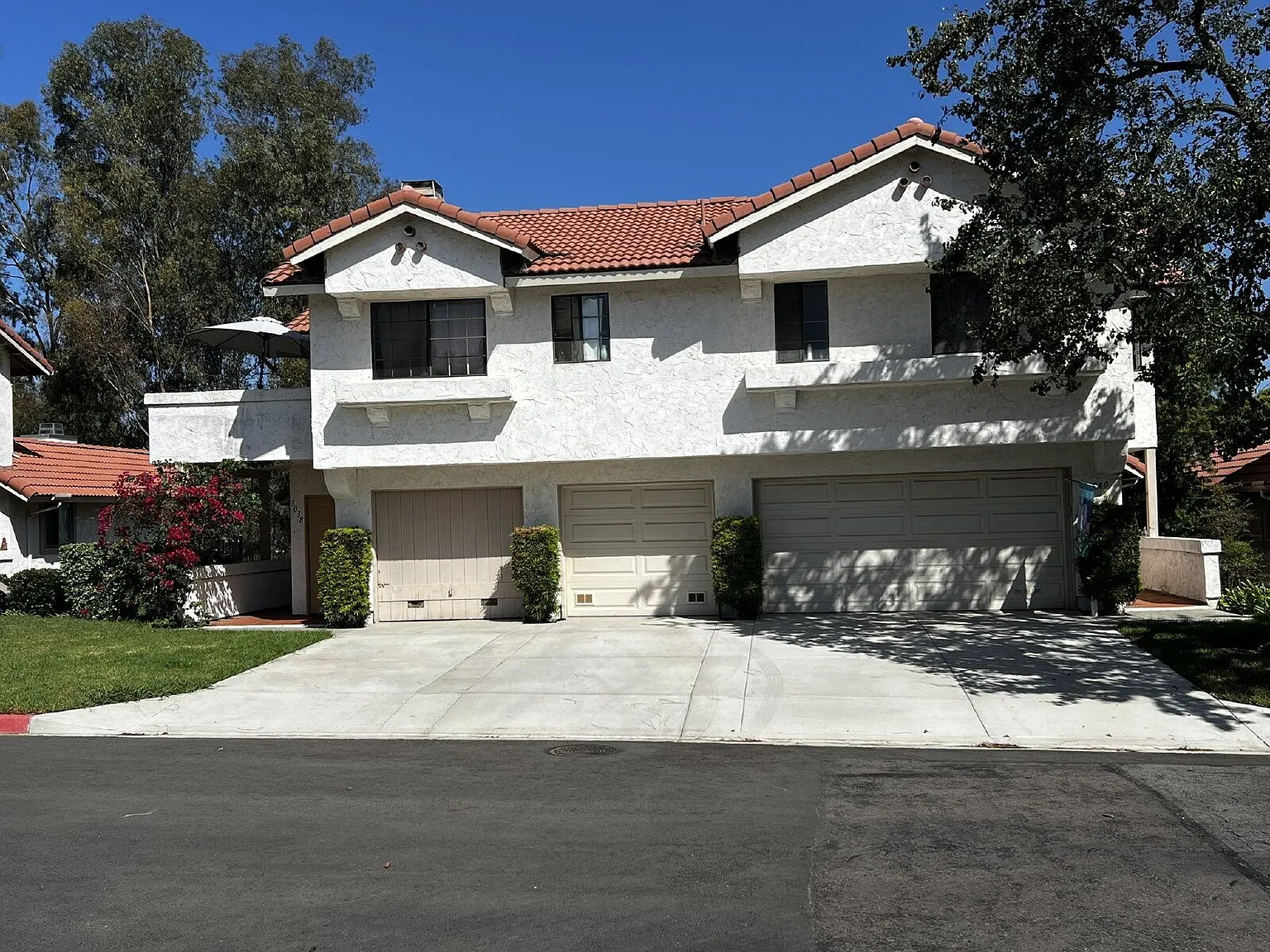 3 bed, 2.5 bath, 1350 sqft, $3,990 — Photo 1
