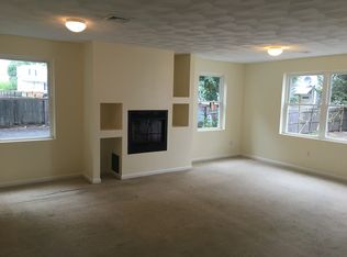 37 Redwing St #3, Providence, RI 02907