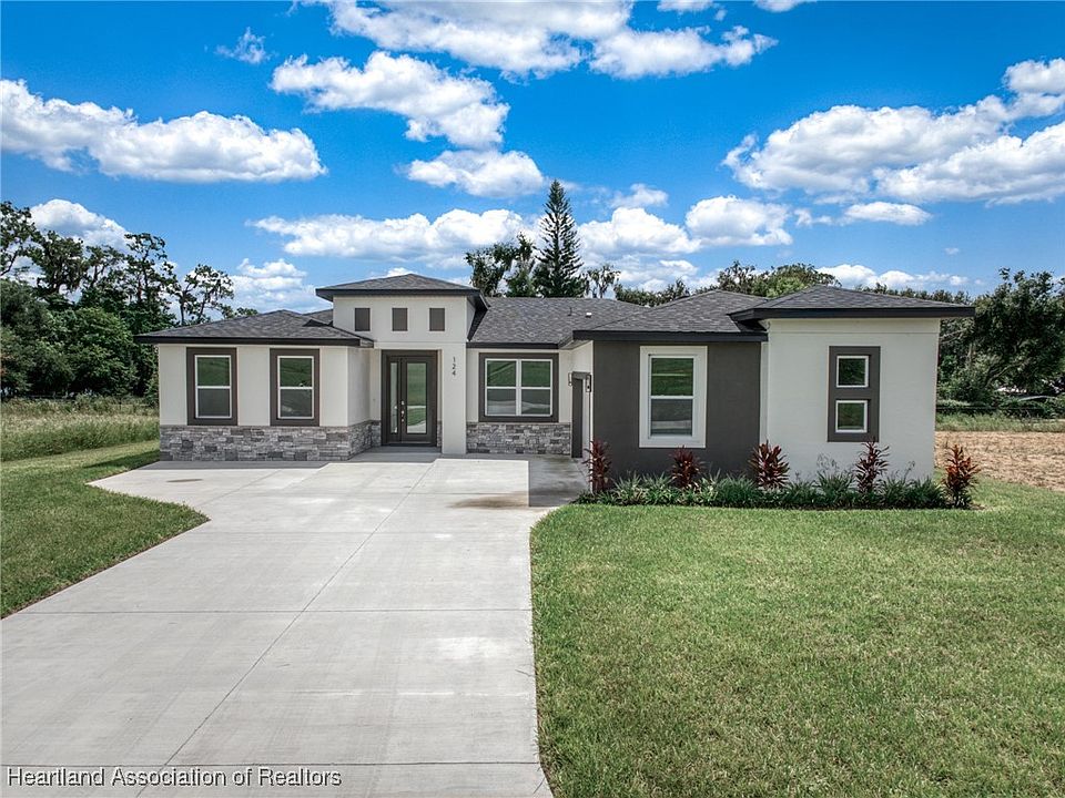 1st image of 124 Magnolia Manor Ln