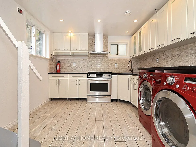 2 Chalet Rd — Photo 37