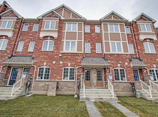 68 Jolly Way #4, Toronto, ON M1P 0E2