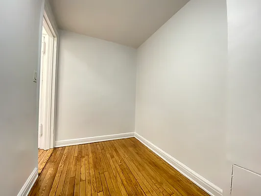 Rented by Compass | media 13