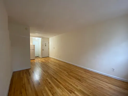 Rented by City Connections Realty | media 7