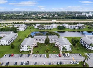 230 Mansfield #F, Boca Raton, FL 33434