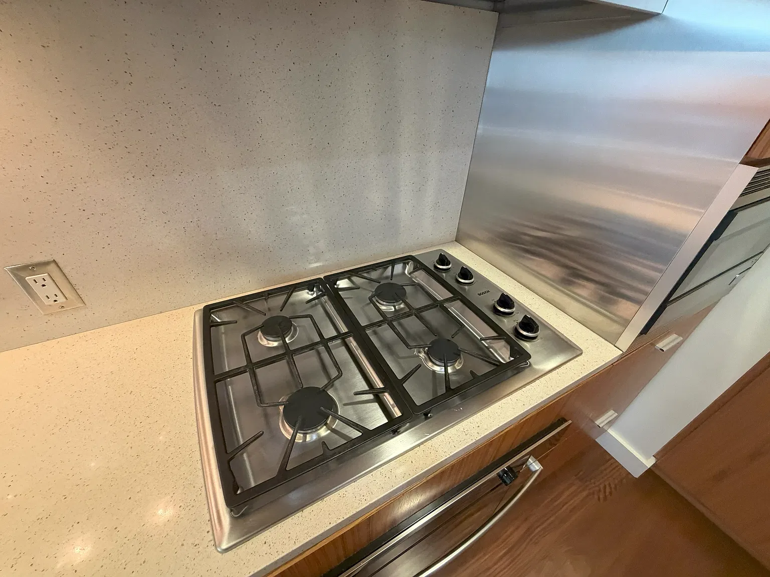 1 bed, 1.5 bath, 1155 sqft, $2,900 — Photo 4