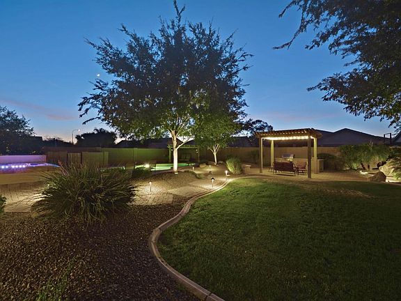 5th image of 2442 E Waterview Pl