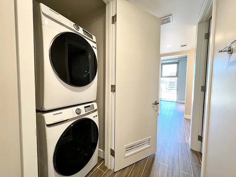 353 E Bonneville Ave #619 — Photo 14