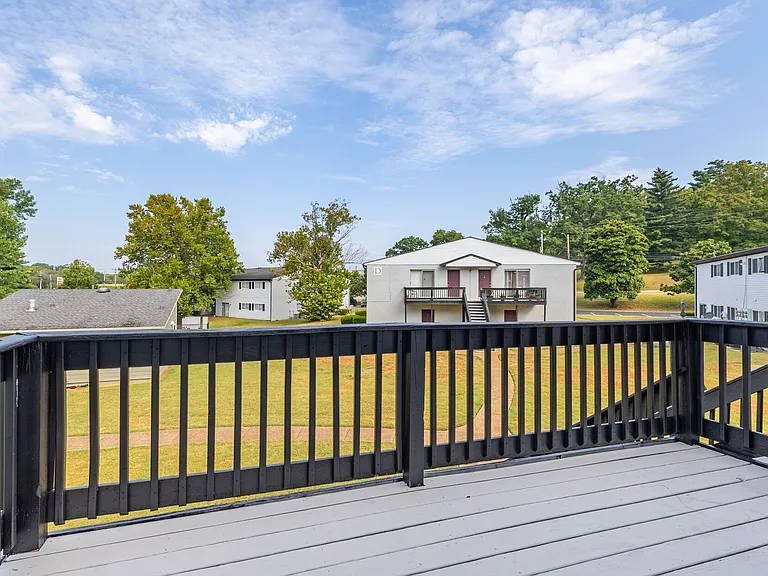 Brookwood Apartments — Photo 19