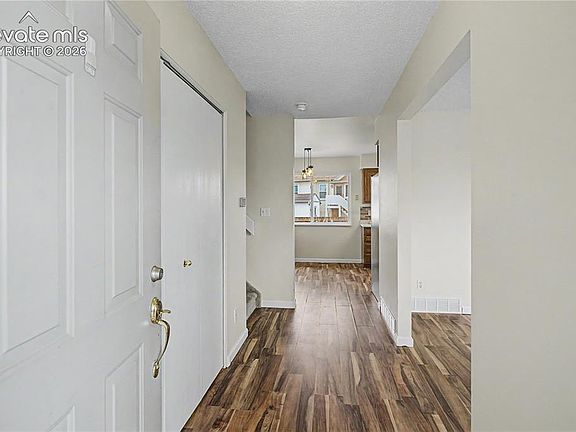 4th image of 1115 Pipestone Ct