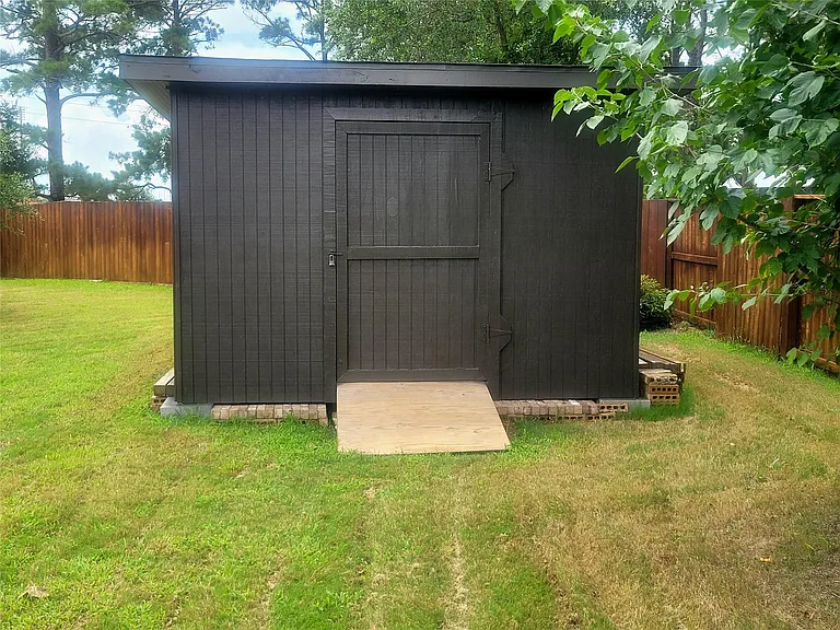 10659 Dolce Ln — Photo 32
