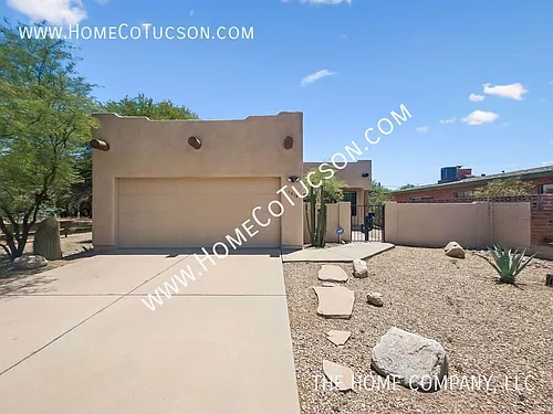 1610 E Water St Photo 1