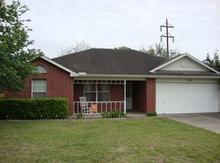 1300 E Toledo St, Beeville, TX 78102