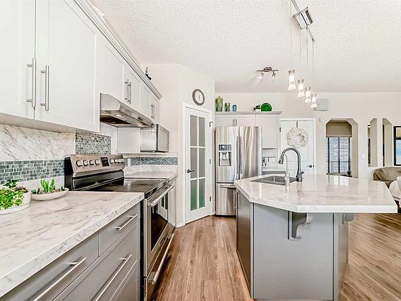 4th image of 42 W Somerset Cir SW