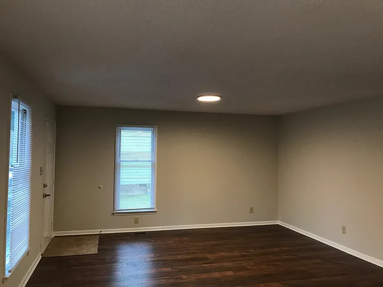 1131 Plaid St — Photo 7