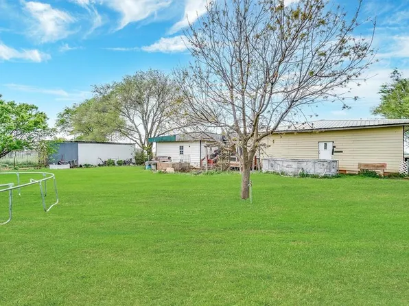 501 44th Hwy, Foss, OK 73647