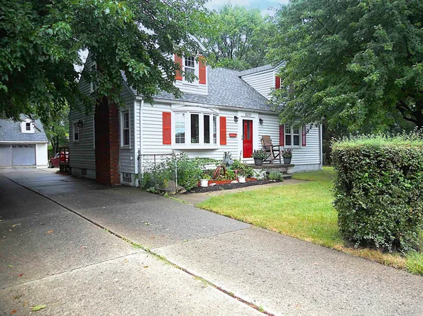 8239 Garbor Ave, Warren, MI 48093