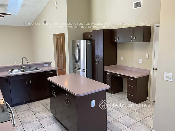 3rd image of 2845 Forest Run Dr