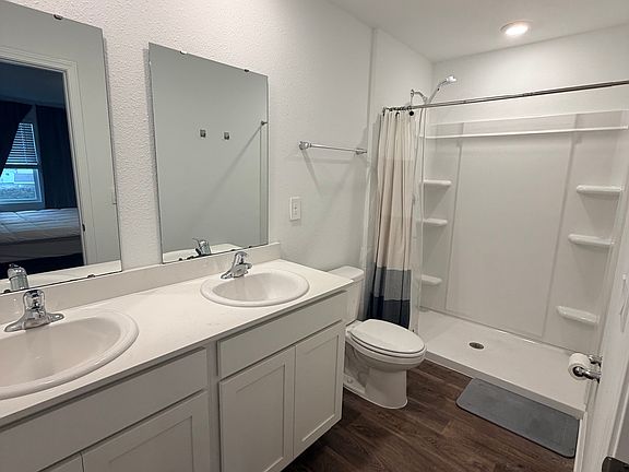 5th image of 108 Deep Bay Cir