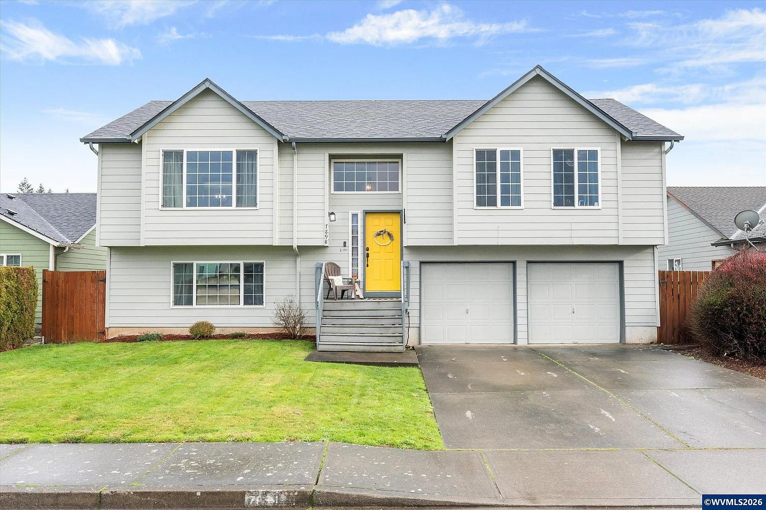 7898 Oneil Rd NE photo 1