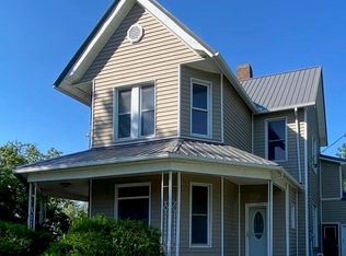 409 W Main St, Fremont, IA 52561