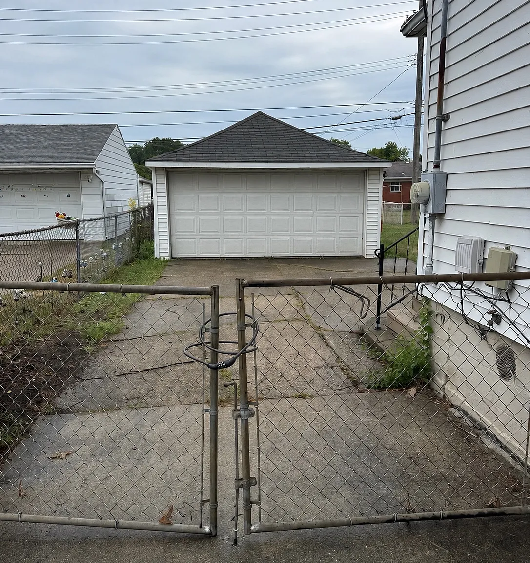 2 bed, 900 sqft, $1,250 — Photo 3