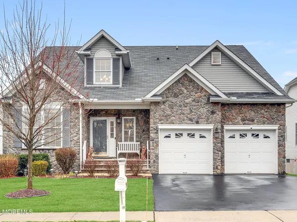 329 Van Dusen Drive, Marlboro, NJ 07746