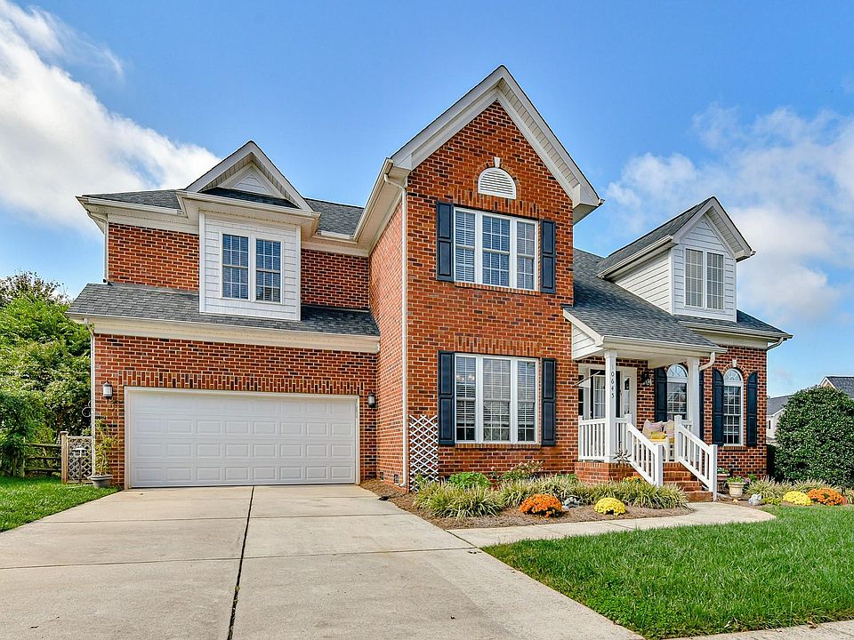 1st image of 10645 Castlehill Dr