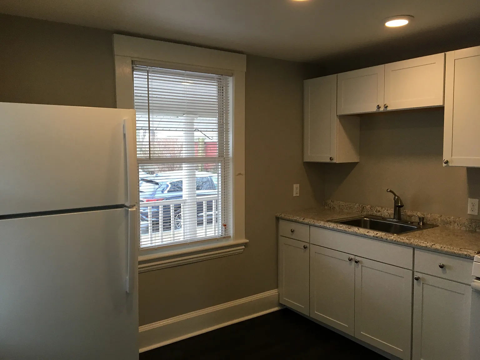 1 bed, 800 sqft, $1,900 — Photo 3