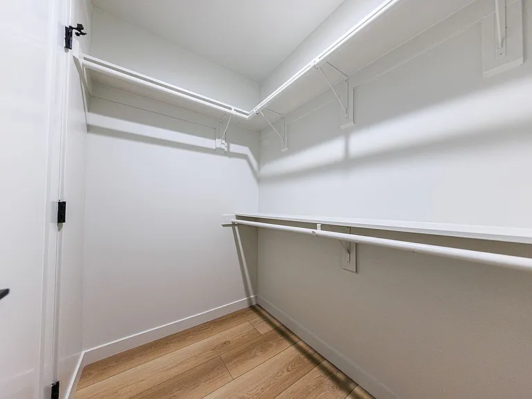 Rare Brand New Luxury Townhomes in Trendy Highland Park — Photo 51