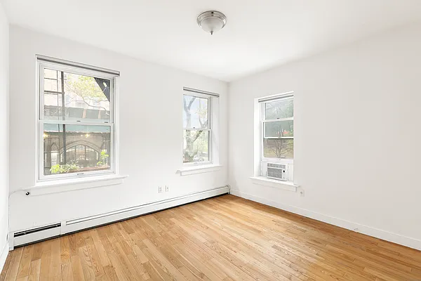 Rented by Compass | media 9