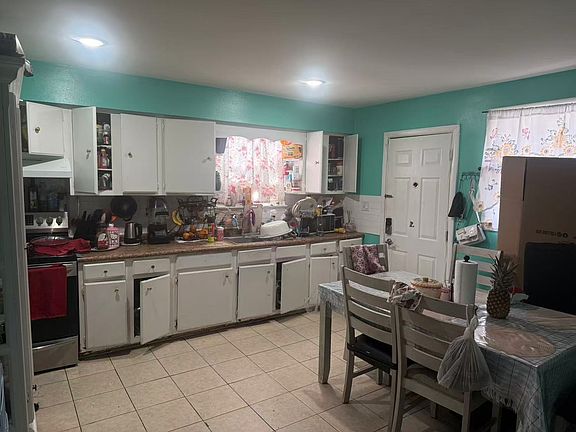 4th image of 6 Lutie St