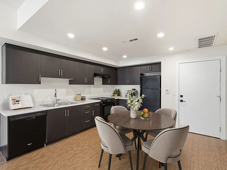 Elevate Your Urban Experience! Move in before the end of the month and get 10 weeks FREE Rent! — Photo 21