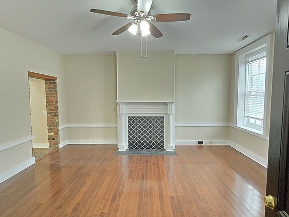 3rd image of 201 E Bank St #20