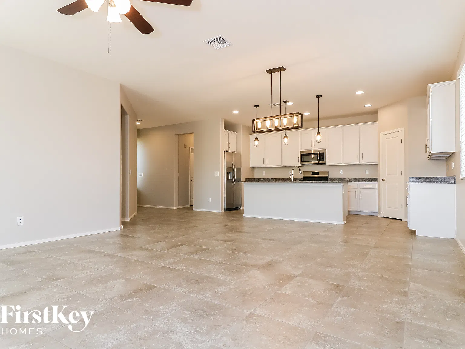 3 bed, 2.0 bath, 1525 sqft, $2,210 — Photo 4
