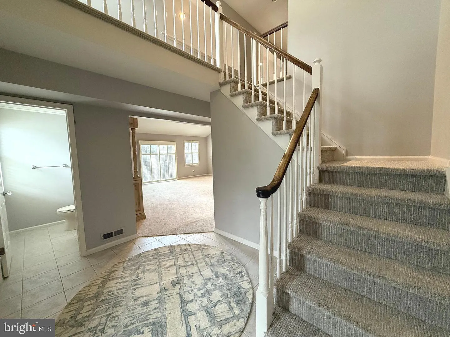 3 bed, 2.5 bath, 2015 sqft, $3,300 — Photo 4