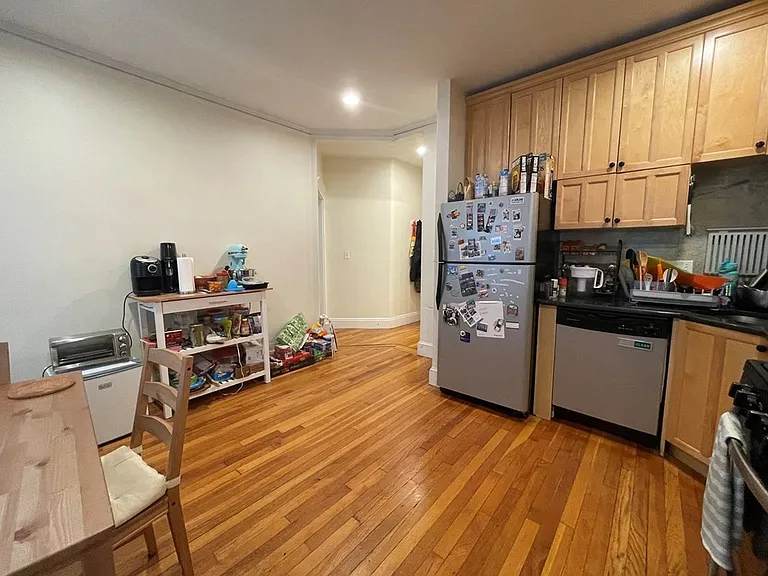191 Winthrop Rd #1A — Photo 11