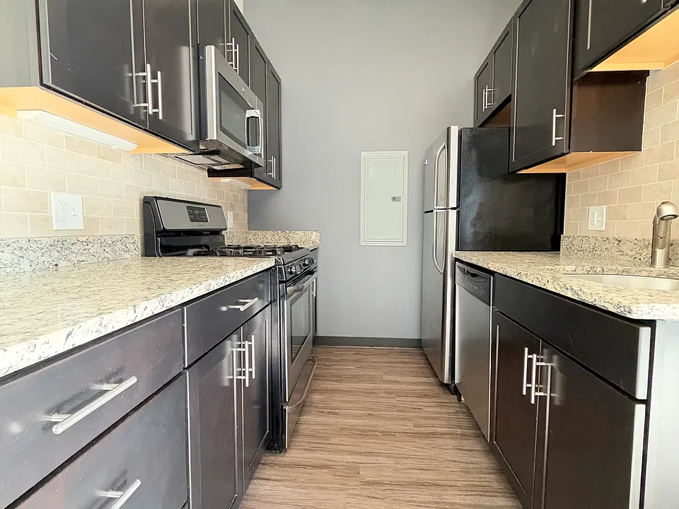161 E Berkeley St #501