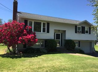 8 Trinity Ave, Grafton, MA 01519