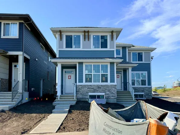 1304 S Mahogany Blvd SE, Calgary, AB T3M 3X8