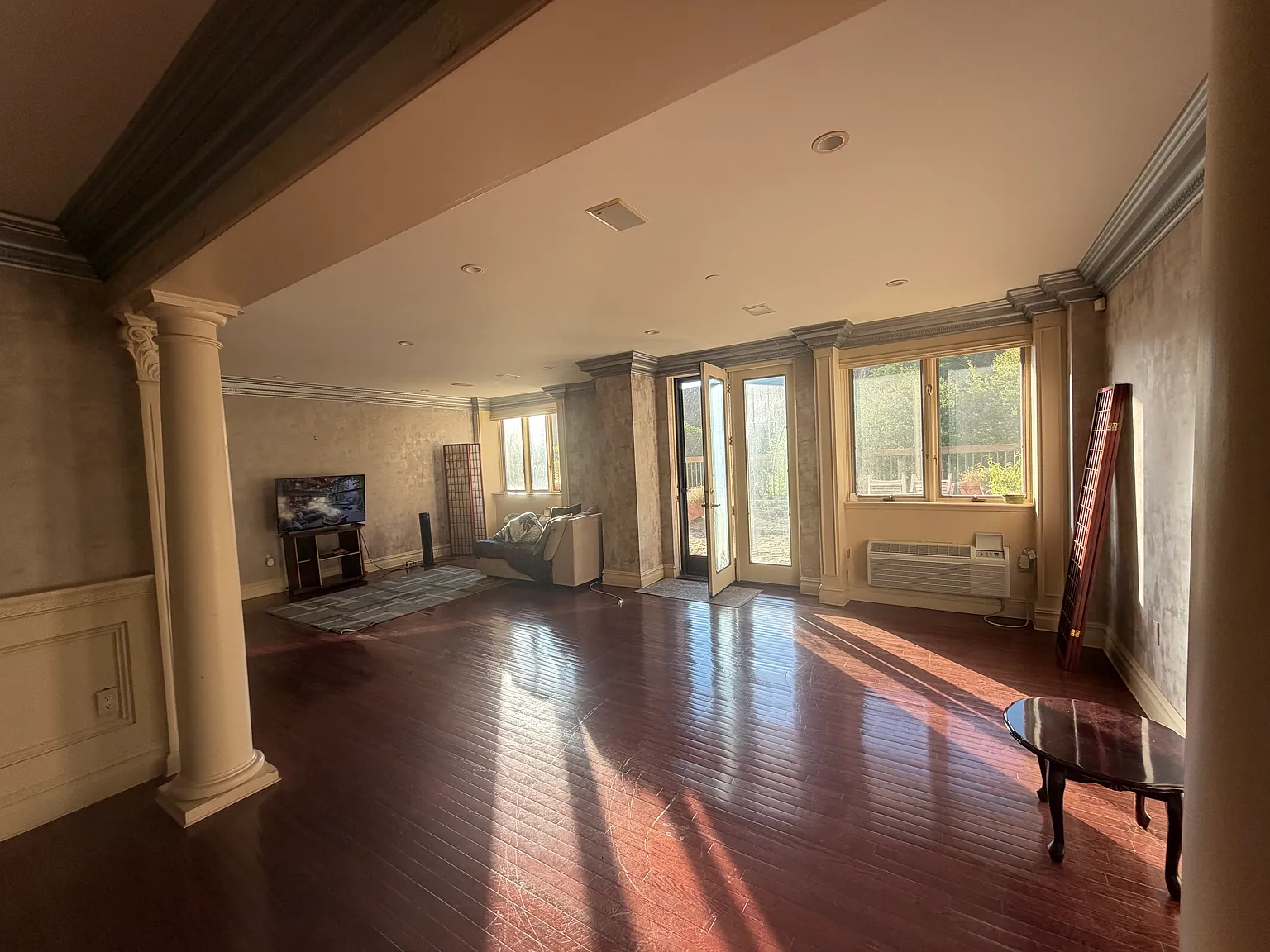 1 bed, 1500 sqft, $3,600 — Photo 2