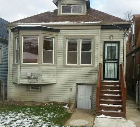 3rd image of 8742 S Winchester Ave #1