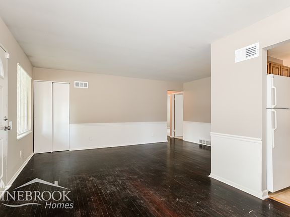 2nd image of 11723 Criterion Ave
