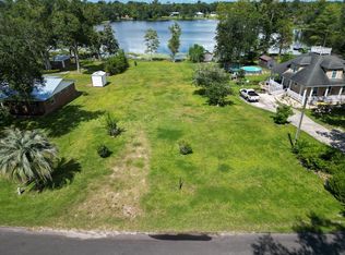 396 W Lakeview Dr, Wewahitchka, FL 32465