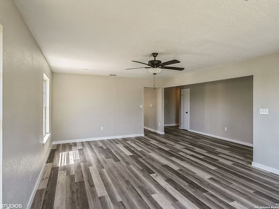5th image of 4106 WILLOWBROOK DR