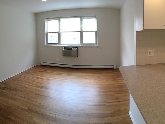 4th image of 5747 N Winthrop Ave #Pzxcvm61p